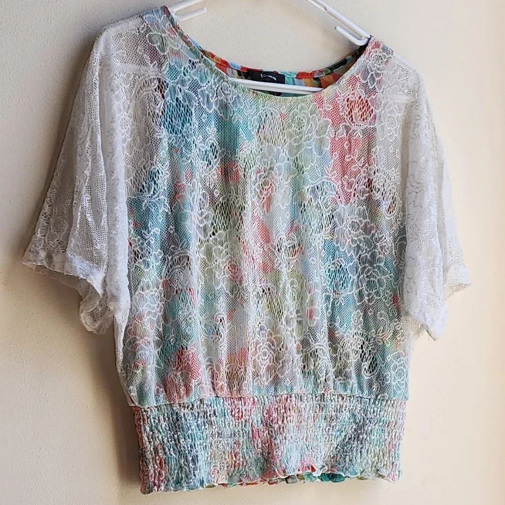 Bwear White Lace Ruched Blouse Size Medium - Picture 3 of 16